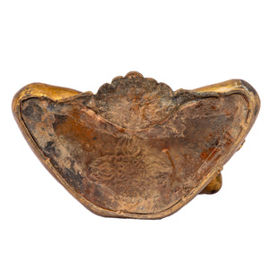 Bottom view — sealed base for consecration and authenticity.