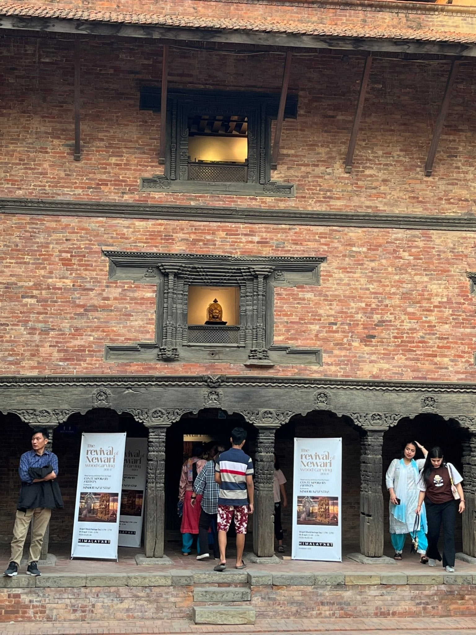 {{product_title}} – antique - style bronze statue or traditional wood carving handcrafted in Patan, Nepal by Newar master artisans and artists – Himalay’Art, Himalayan art